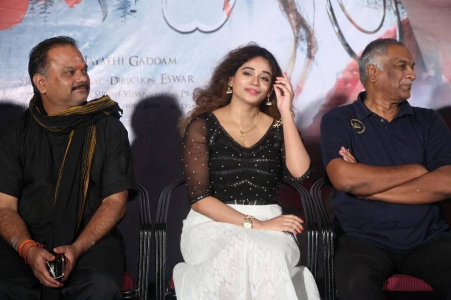 Telugu movie Lachhi audio launch held at Hyderabad. Celebs like Jayathi, Eeswar, Tammareddy Bharadwaja and others graced the event. Jayathi,Eeswar,Lachhi audio Launch,Lachhi audio,Lachhi audio Launch pics,Lachhi audio Launch images,Lachhi audio Launch stills,Lachhi audio Launch pictures,Lachhi audio Launch photos