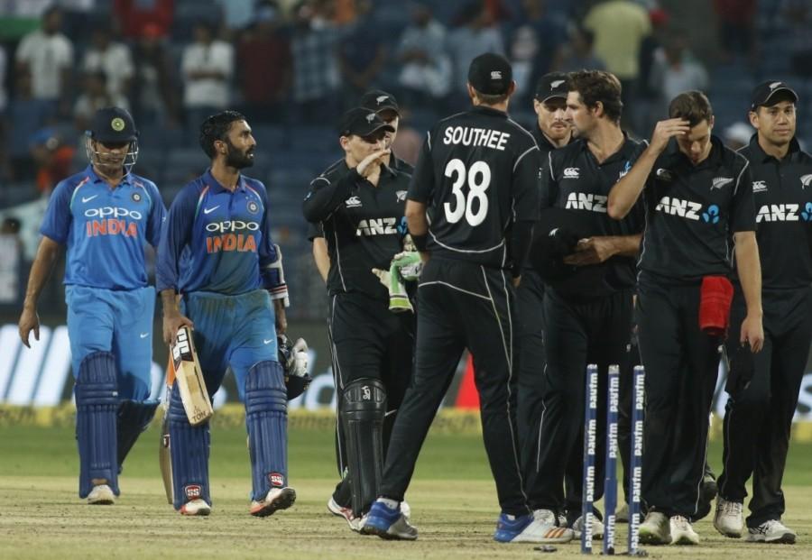 For New Zealand, Adam Milne was the most succesfull bowler, scalping one wicket for 21 runs. Earlier, disciplined bowling helped India to restrict New Zealand to 230/9. For New Zealand, middle-order batsmen Grandhomme (41) Henry Nicholls (42) and Tom Latham (38) were the major contributors. Unlike the first match, all went well for the hosts. Their bowlers chipped in with wickets at regular intervals and the fielders also rose to the occasion and made some brilliant saves. The New Zealand batsmen, on the other hand, were struggling right from the start. Apart from the three middle-order batsmen no other batsman stuck to the wicket for a long duration. Opting to bat, the visitors openers Martin Guptill (11) and Colin Munro (10) added 20 runs before pacer Bhuvneshwar Kumar sent back experienced batsman Guptill in the third over. Shikhar Dhawan,Dinesh Karthik,India beat New Zealand,India beat New Zealand by six wickets,Virat Kohli
