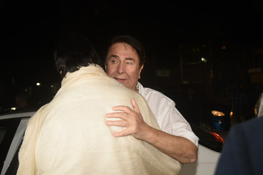 Randhir Kapoor at the prayer meet of Ram Mukherjee at Iscon Temple in Juhu, Mumbai on October 25, 2017. Aamir Khan,Kareena Kapoor Khan,Ranveer Singh,Rani Mukerji,Rani Mukerji father,rani mukerji father ram mukerji,Ram Mukherjee's Prayer Meet,Ram Mukherjee Prayer Meet,Ram Mukherjee Prayer Meet pics,Ram Mukherjee Prayer Meet images,Ram Mukherjee Prayer M