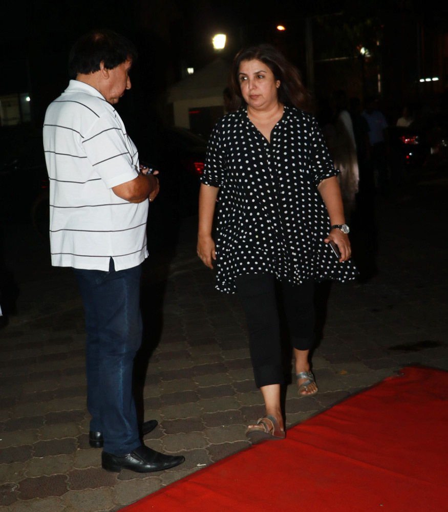 Farah Khan at the prayer meet of Ram Mukherjee at Iscon Temple in Juhu, Mumbai on October 25, 2017. Aamir Khan,Kareena Kapoor Khan,Ranveer Singh,Rani Mukerji,Rani Mukerji father,rani mukerji father ram mukerji,Ram Mukherjee's Prayer Meet,Ram Mukherjee Prayer Meet,Ram Mukherjee Prayer Meet pics,Ram Mukherjee Prayer Meet images,Ram Mukherjee Prayer M
