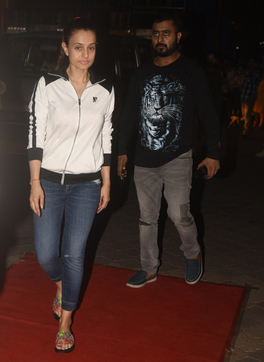 Ameesha Patel at the prayer meet of Ram Mukherjee at Iscon Temple in Juhu, Mumbai on October 25, 2017. Karan Johar,Riteish Deshmukh,Arjun Kapoor,Ameesha Patel,Ram Mukherjee's Prayer Meet,Ram Mukherjee Prayer Meet,Ram Mukherjee Prayer Meet pics,Ram Mukherjee Prayer Meet images,Ram Mukherjee Prayer Meet stills,Ram Mukherjee Prayer Meet pictures,Ram Mukh