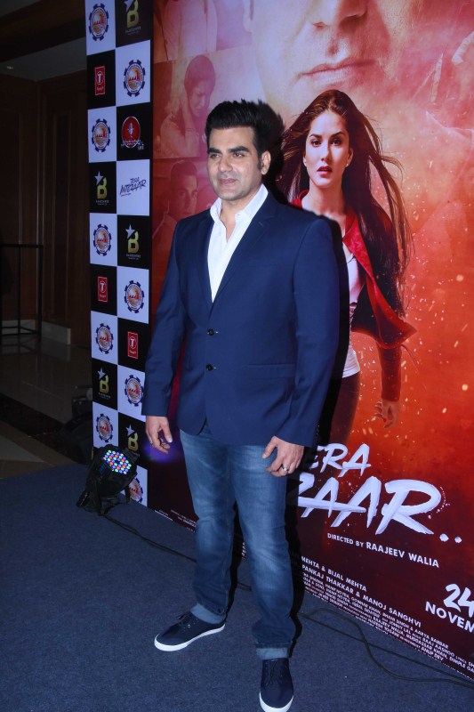Arbaaz Khan spotted at Tera Intezaar Trailer Launch. Sunny Leone,Arbaaz Khan,Bhani Singh,Aarya Babbar,Tera Intezaar,Tera Intezaar Trailer,Tera Intezaar Trailer Launch,Tera Intezaar Trailer Launch pics,Tera Intezaar Trailer Launch images,Tera Intezaar Trailer Launch stills,Tera Intezaar Trailer Launch pictur