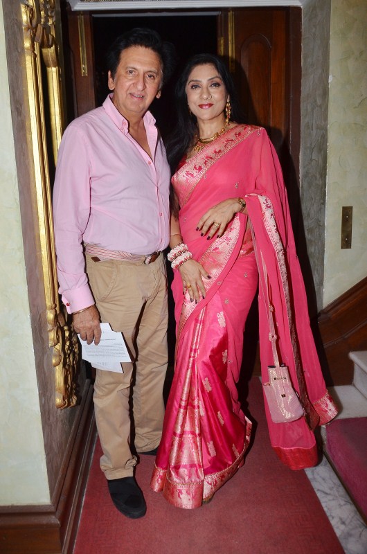 Kailash Surendranath and Aarti Surendranath at Showhouse's Salaam Noni Appa special preview at Royal Opera House. Hrithik Roshan,Dimple Kapadia,Twinkle Khanna,Akshay Kumar,Suzzanne Khan,Anupam Kher,Homi Adjania,R. Balki,Tara Sharma,Kabir Bedi,Royal Opera House,celebs at Royal Opera House