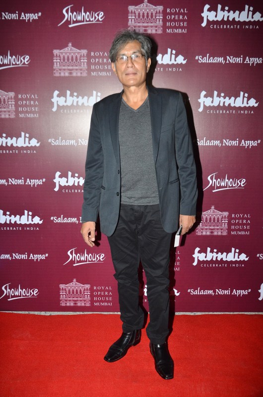 Denzel Smith at Showhouse's Salaam Noni Appa special preview at Royal Opera House. Hrithik Roshan,Dimple Kapadia,Twinkle Khanna,Akshay Kumar,Suzzanne Khan,Anupam Kher,Homi Adjania,R. Balki,Tara Sharma,Kabir Bedi,Royal Opera House,celebs at Royal Opera House