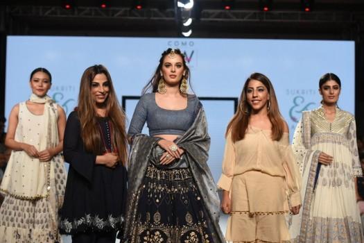 Evelyn Sharma showcase a creation of Designer Sukriti Aakriti during India Beach Fashion Week.
