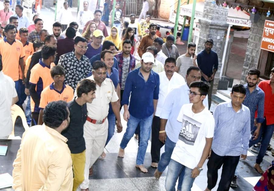 Firangi is set to release on 24th November 2017. Kapil Sharma,Kapil Sharma visited Shirdi Sai Baba Temple,Director Rajiev Dhingra,Rajiev Dhingra,Ginni