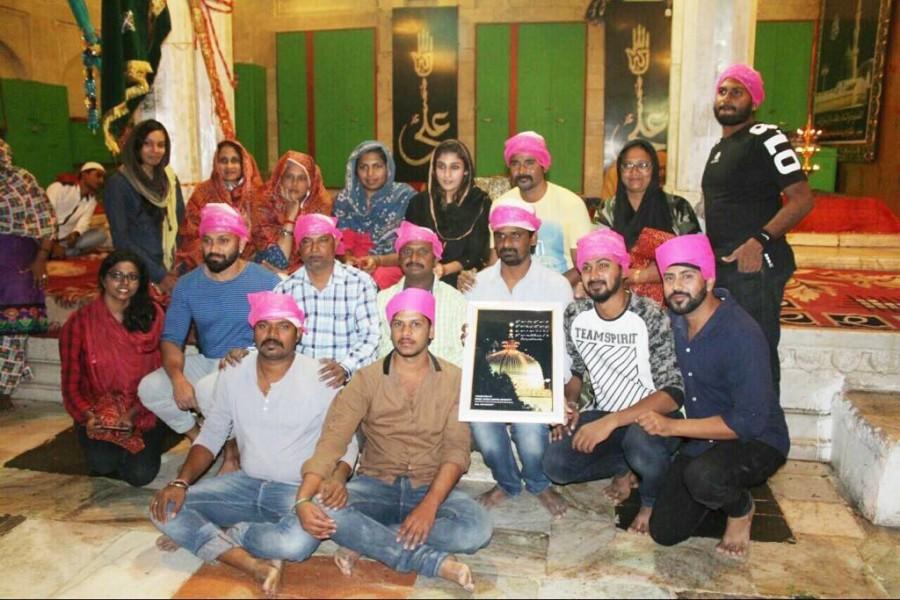 Sivakarthikeyan and Nayanthara and team Velaikkaran at Ajmer Dargah. Sivakarthikeyan and Nayanthara,Sivakarthikeyan,Nayanthara,Velaikkaran song shooting,Velaikkaran,Velaikkaran song,Neeraja Kona,Velaikkaran movie