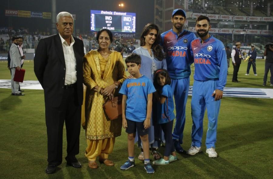 His long-time Delhi team-mates Kohli and Dhawan hoisted him up on their shoulders as he waved energetically at the crowd. With the win, India have taken a 1-0 lead in the three-match rubber and will next face the Kiwis at Rajkot on Saturday. India thrash New Zealand,India beats New Zealand,Ashish Nehra,ashish nehra farewell,ashish nehra retirement match,Ashish Nehra retirement