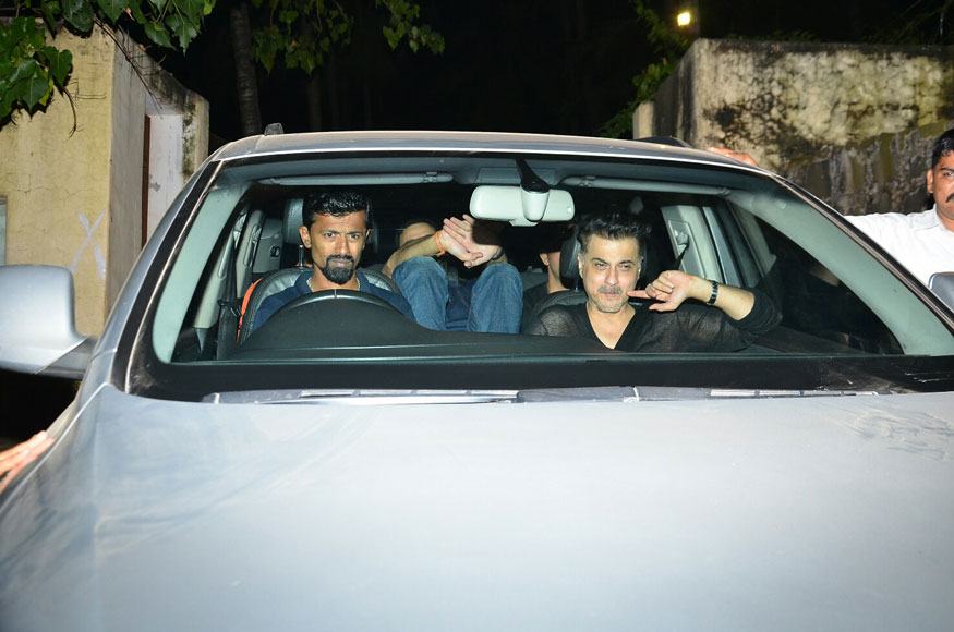 Sanjay Kapoor arrives for Shah Rukh Khan's 52nd birthday celebration in Alibaug. Karan Johar,Sidharth Malhotra,Sanjay Kapoor,Shah Rukh Khan's 52nd birthday celebration,Shah Rukh Khan's birthday celebration,Shah Rukh Khan,Shah Rukh Khan birthday celebration,Celebs at Shah Rukh Khan birthday celebration,Shah Rukh Khan birthday
