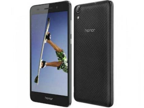 The device available in grey, gold and silver colours, will be available November 3, across all Honor partner stores. 