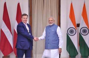Narendra Modi,Maris Kucinskis,Latvian PM Maris Kucinskis,Narendra Modi meets Maris Kucinskis