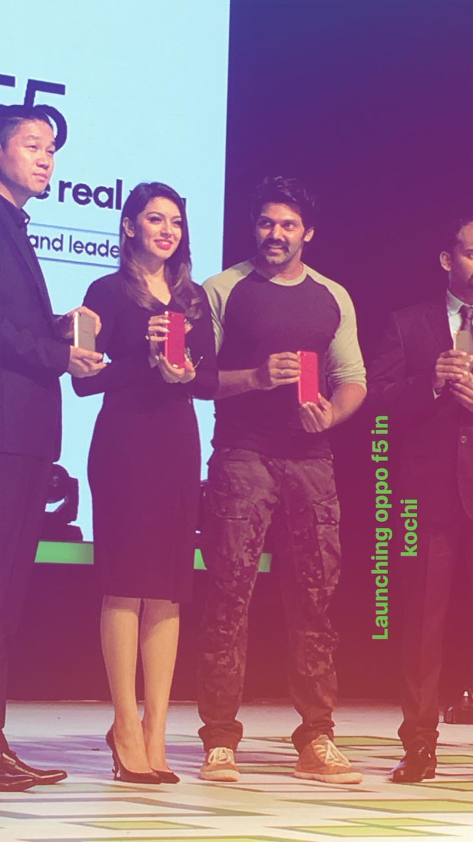 Actor Arya and Hansika Motwani launches Oppo F5 in Kochi. Arya and Hansika Motwani l,Arya,Hansika Motwani l,Arya launches Oppo F5,Hansika Motwani launches Oppo F5,Oppo F5,Oppo F5 mobile launch,Oppo F5 mobile launch pics,Oppo F5 mobile launch images,Oppo F5 mobile launch stills,Oppo F5 mobile launch pictures,Oppo