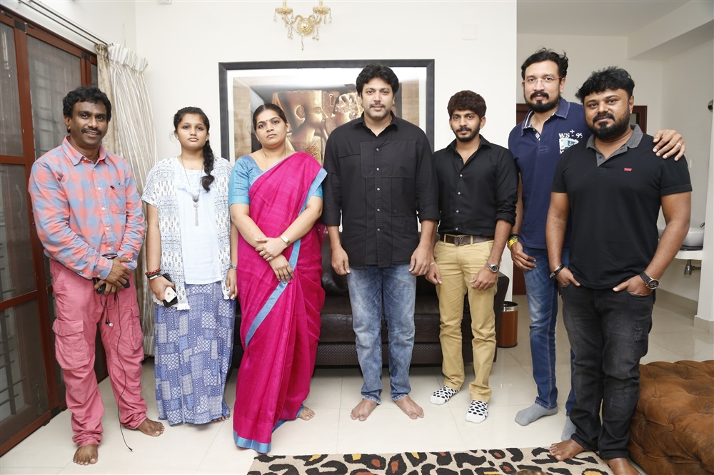 Yemaali teaser launched by Jayam Ravi. Celebs like Sam Jones, Sam D Raj, VZ Durai were present at the event. Jayam Ravi. Sam Jones,Sam D Raj,VZ Durai,Yemaali Movie Teaser,Yemaali Teaser,Yemaali Teaser launch,Yemaali Teaser launch pics,Yemaali Teaser launch images,Yemaali Teaser launch stills,Yemaali Teaser launch pictures,Yemaali Teaser launch photos