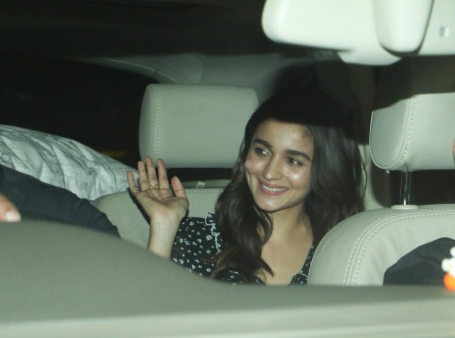 The release of Deepika Padukone starrer Padmavati is yet about three to four weeks away, but our onscreen Padmavati throws an impromptu party already to celebrate the response that she has been receiving. Shah Rukh Khan,Karan Johar,Ranveer Singh,Alia Bhatt,Kriti Sanon,Gauri Khan,Jhanvi Kapoor,Sara Ali Khan,Abhishek Bachchan,Deepika Padukone's Padmavati party,Deepika Padukone,Padmavati party,Padmavati