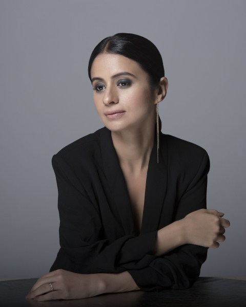 When asked Rasika about her research she said, “It's a part of my job as an actor to do research work on a part I am going to play. That is the most basic thing that I can do. The more important thing is to somehow find a connect with people and situations which are seemingly beyond your own realm of experience. I always find it useful to accept to myself honestly that I will always be an outsider to another person's experience but , at the same time, I am craving to be let in. That leaves me both vulnerable and curious. But at the end of the day, I can only do my work to the best of my knowledge and hope that I have been sensitive to the people whose story we are attempting to tell especially when it's about people who have lived in conflict for so long”. Rasika Dugal,actress Rasika Dugal,Tu Hai Mera Sunday,Tu Hai Mera Sunday actress Rasika Dugal