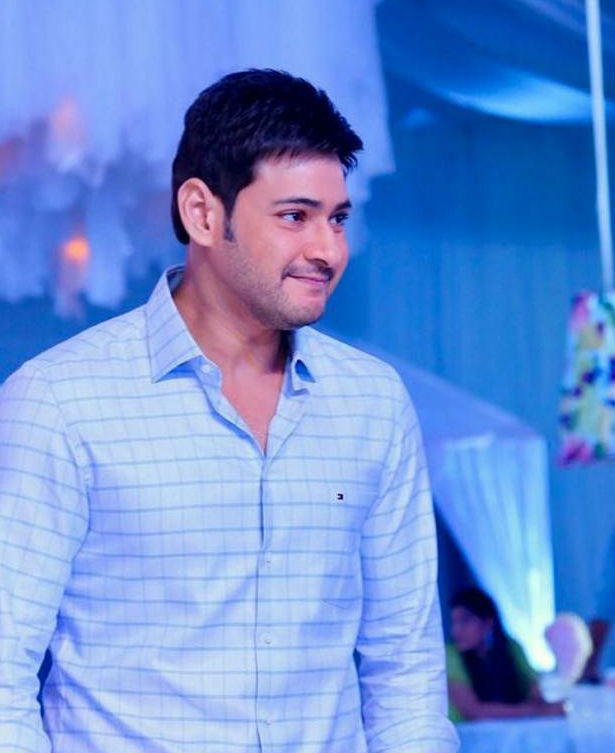 Mahesh Babu at producer Dil Raju's grandson Aransh's 1st B'day function. Mahesh Babu and Namrata,Mahesh Babu and Namrata Shirodkar,Mahesh Babu,Namrata Shirodkar,Dil Raju,Dil Raju grandson,Dil Raju grandson birthday