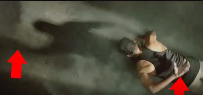 Here are some Funny Mistakes in Vijay's Mersal movie.