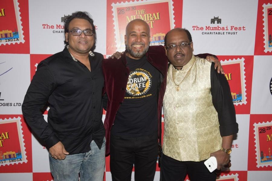 Deepak Pandit with Dr. Vinod Hasal (President) and Ram Shankar at The Mumbai Fest. Shilpa Shetty,Ankit Tiwari,Indradyumna Swami,Shri Lokesh Muni,The Mumbai Fest,The Mumbai Fest - Charitable Trust