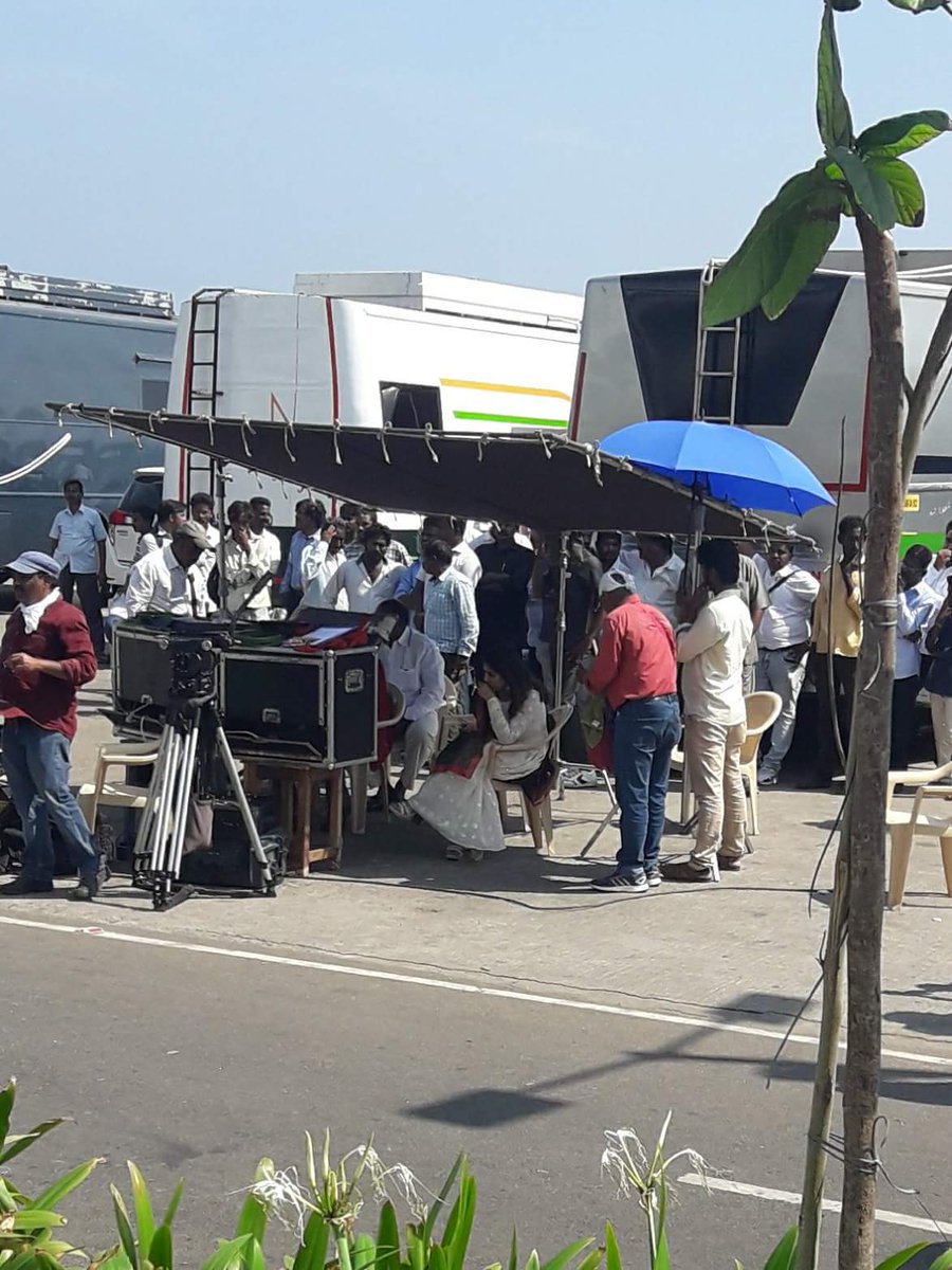 Movie edited by Praveen Antony. Nandamuri Balakrishna and Hari Priya,Nandamuri Balakrishna,Hari Priya,Balakrishna,Jai Simha,Jai Simha on the sets,Jai Simha working pics,Jai Simha working images,Jai Simha working stills,Jai Simha working pictures,Jai Simha working photos