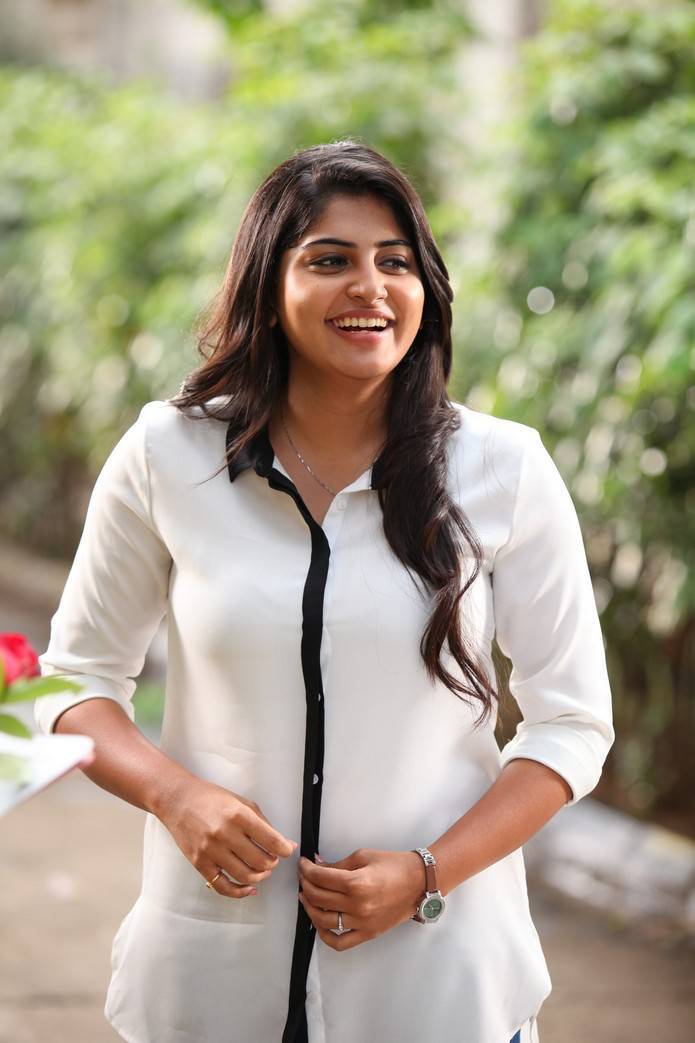 The film is scheduled for a worldwide release on 9 November 2017. Udhayanidhi Stalin,Manjima Mohan,Ippadai Vellum stills,Ippadai Vellum pics,Ippadai Vellum images,Ippadai Vellum photos,Ippadai Vellum pictures,Ippadai Vellum movie stills,Ippadai Vellum movie pics,Ippadai Vellum movie images,Ippadai Vellum movie pictures
