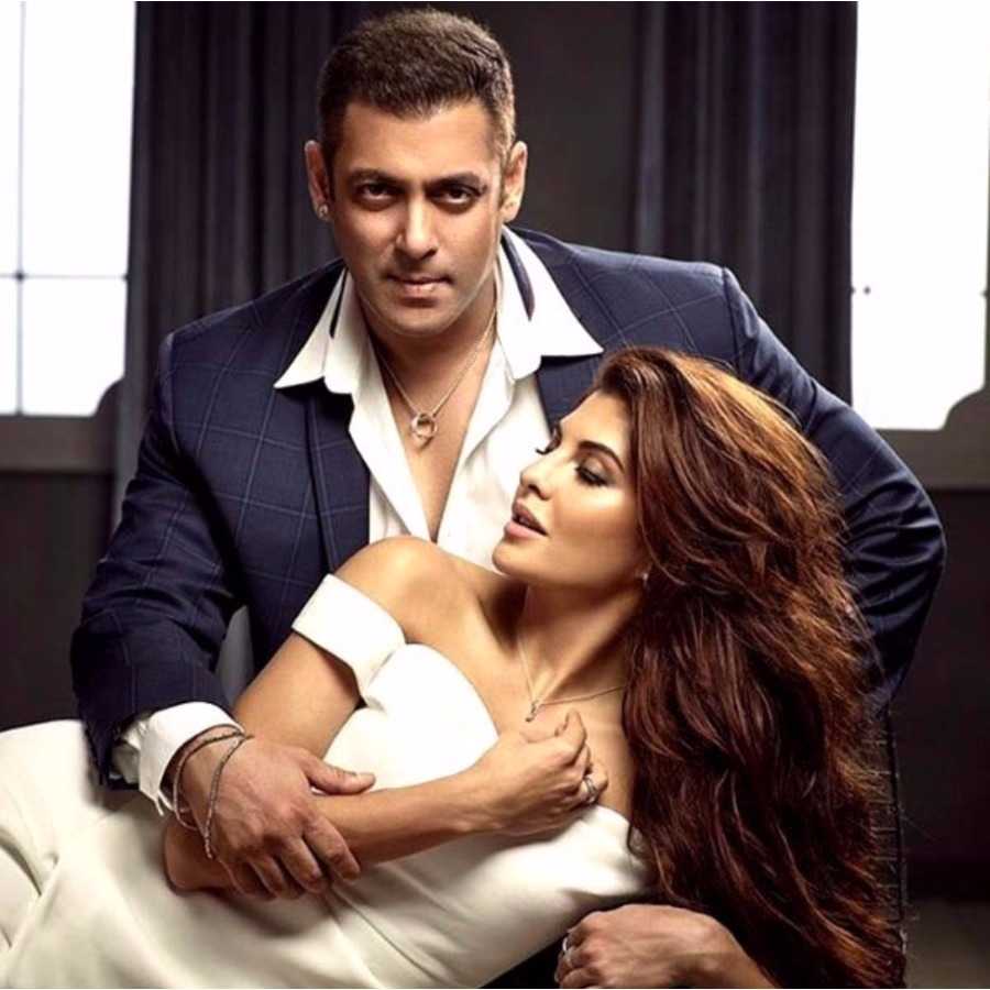 Jacqueline has been receiving a lot of love from fans for her sizzling hotness in Judwaa 2. Her mind blowing chemistry with Varun Dhawan turned the pair into one of the favorite 'Jodi' of 2017. With Jacqueline Fernandez and Salman Khan returning together we can surely expect fireworks on screen. Jacqueline Fernandez,Salman Khan,Jacqueline Fernandez reunites with Salman Khan,Jacqueline Fernandez and Salman Khan,Salman Khan and Jacqueline Fernandez,Kick