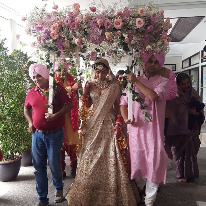 Aisha actor Amrita Puri to marry boyfriend Imrun Sethi in Bangkok. Aisha Actress Amrita Puri,Amrita Puri,Amrita Puri wedding pics,Amrita Puri wedding images,Amrita Puri wedding stills,Amrita Puri wedding pictures,Amrita Puri wedding photos,Amrita Puri marriage pics,Amrita Puri marriage images,Amrita Puri marriage stills
