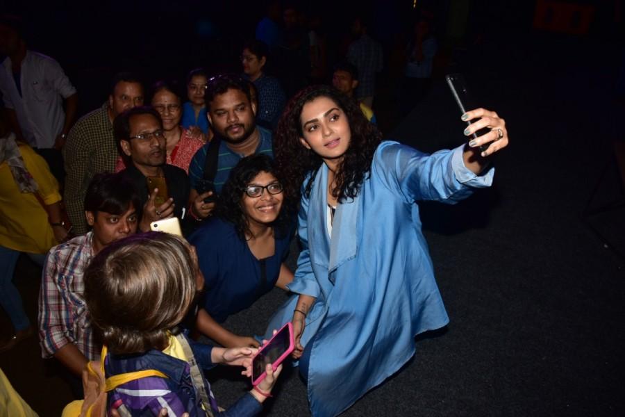 Irrfan and Parvathy were delighted by the audience reaction and everyone were all smiles after seeing the duo at the theater. While interacting with the audiences a heart touched Irrfan and the excited Parvathy shared their thoughts. Qarib Qarib Singlle,Irrfan Khan & Parvathy,Irrfan Khan,Parvathy