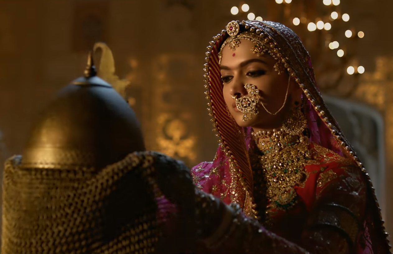 Padmaavat New Stills: Deepika Padukone Defines Beauty In Every Frame ...