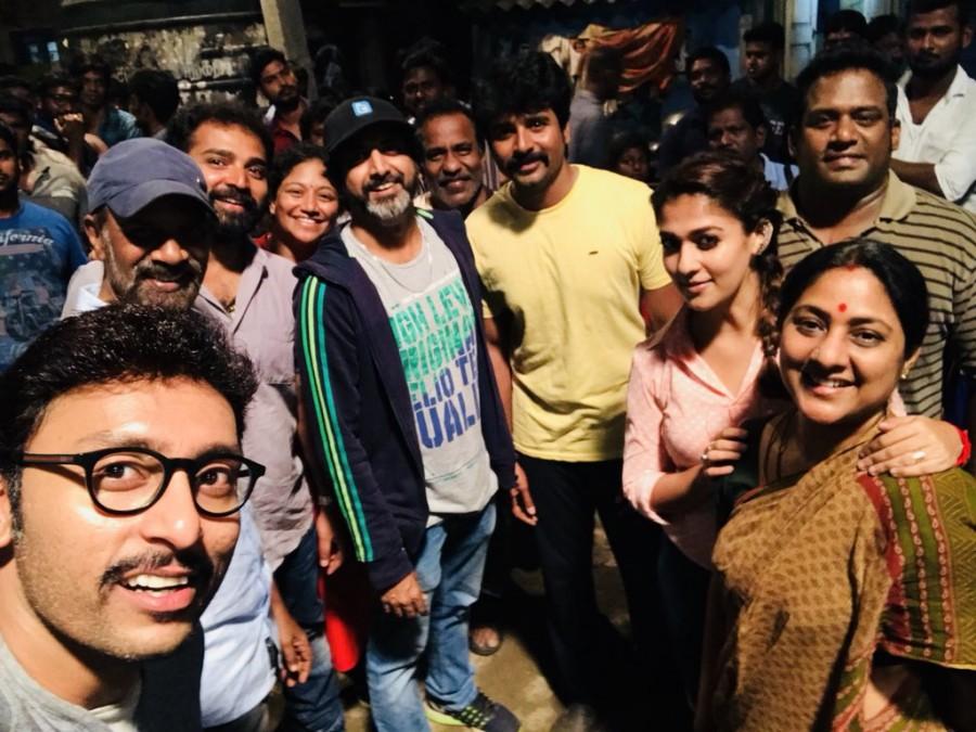 Velaikkaran movie shooting wrapped up. Movie gearing up for Grand Christmas Release. Sivakarthikeyan,Nayanthara,Velaikkaran,Velaikkaran wrap up,Velaikkaran movie wrap up,Velaikkaran on the sets,RJ Balaji,Sivakarthikeyan and Nayanthara