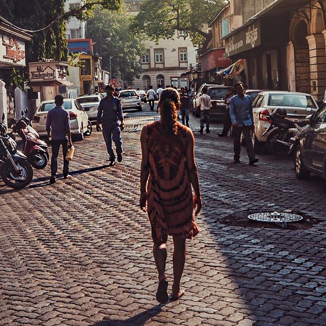 In another post from Mumbai, she is seen sporting a bindi and is seen wearing an innovative serpent ring. "Sometimes the universe puts us in places where our souls most need to be in order to see more clearly. So grateful to be here," she wrote. Before her trip to Kerala, the former James Bond girl was in Mumbai where she bonded with actress Dia Mirza over climate change at a private event. Halle Berry,Halle Berry in Kerala,American actress Halle Berry,Halle Berry in India,Halle Berry hot pics,Halle Berry hot images,Halle Berry hot stills,Halle Berry hot pictures