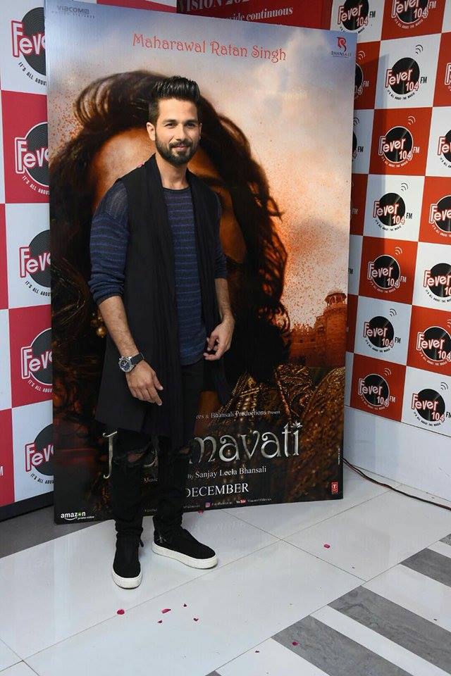 The film is scheduled for a worldwide release on December 1, 2017. Shahid Kapoor,actor Shahid Kapoor,Padmavati at Radio Mirchi,Padmavati,Padmavati promotion,Padmavati movie promotion,Padmavati promotion pics,Padmavati promotion images,Padmavati promotion stills,Padmavati promotion pictures,Padmavati promotion photos