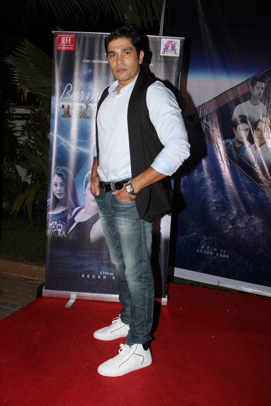 Jeetu Malaviya at the launch of his film, Bermuda Triangle. Rauf Jeelani,Director Asgar Khan,Bermuda Triange,Kashish Rai,Irfan Razaa Khan,Reshma Bari,Jeet Malaviya,Vanshika Soni,Sanah,Hitanshu Jinsi,Manzar Mir,Mannat Hussain,Suhas Singh