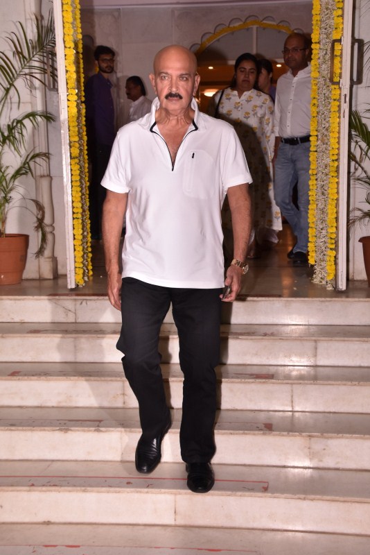 Rakesh Roshan at Mohan Kumar's Prayer Meet. Rakesh Roshan,Dharmendra,Sonu Nigam,Jeetendra,Abhishek Kapoor,Mohan Kumar Prayer Meet,Celebs at Mohan Kumar Prayer Meet,Mohan Kumar Prayer Meet pics,Mohan Kumar Prayer Meet images,Mohan Kumar Prayer Meet stills,Mohan Kumar Prayer Meet pictures,Mohan Kumar