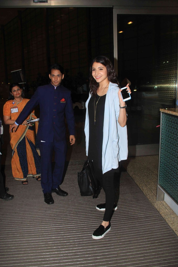 Anushka Sharma snapped at the airport