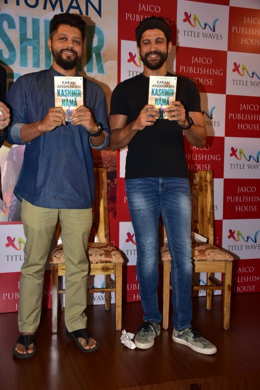 Farhan also mentioned how Karan had a vision Inside Edge and how confident he was for the project, and how he likes that Karan tries to do something different from others. Farhan Akhtar,Karan Anshuman,Karan Anshuman book,Kashmir Nama,Farhan,Farhan Akhtar launches Karan Anshuman book