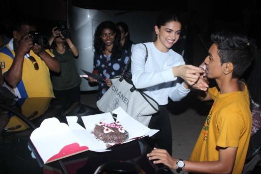 Actress Deepika Padukone celebrates 10 Years completion in Bollywood Film Industry with her fan at Mehboob studio.