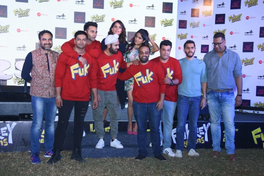 The makers of Fukrey along with the entire star cast had a fun-filled affair last evening. The entire evening was a surprise element as the star cast were at their humorous best. Present at the event were Pulkit Samrat, Varun Sharma, Ali Fazal, Manjot Singh, Richa Chadda, Pankaj Tripathi and director Mrighdeep Lamba and producer Ritesh Sidhwani. Pulkit Samrat,Varun Sharma,Ali Fazal,Manjot Singh,Richa Chadda,Fukrey Returns,Fukrey Returns song launch,Fukrey Returns song,Fukrey Returns song launch pics,Fukrey Returns song launch images,Fukrey Returns song launch stills,Fukrey Returns song launch pic