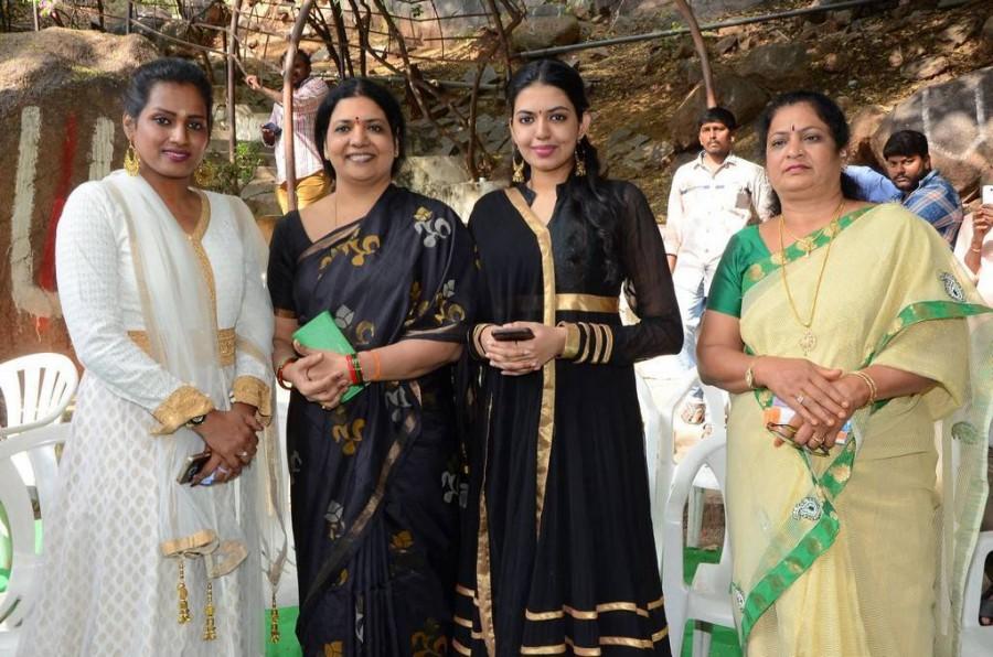 Nene Mukhyamantri movie launch event held in Hyderabad. Celebs like Jeevitha, Shivani Rajasekhar, Sashi and others graced the event. Jeevitha,Shivani Rajasekhar,Nene Mukhyamantri movie launch,Nene Mukhyamantri,Nene Mukhyamantri movie launch pics,Nene Mukhyamantri movie launch images,Nene Mukhyamantri movie launch stills,Nene Mukhyamantri movie launch pictures