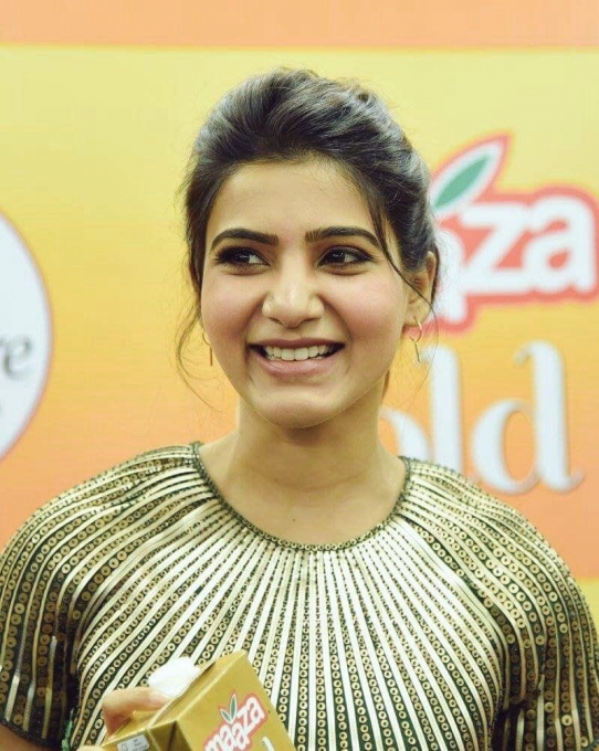 Actress Samantha Akkineni at Maaza Gold launch in Bangalore. Samantha Akkineni launches Maaza Gold,Samantha Akkineni,Samantha launches Maaza Gold,actress Samantha,Samantha Ruth Prabhu,Samantha in Bangalore