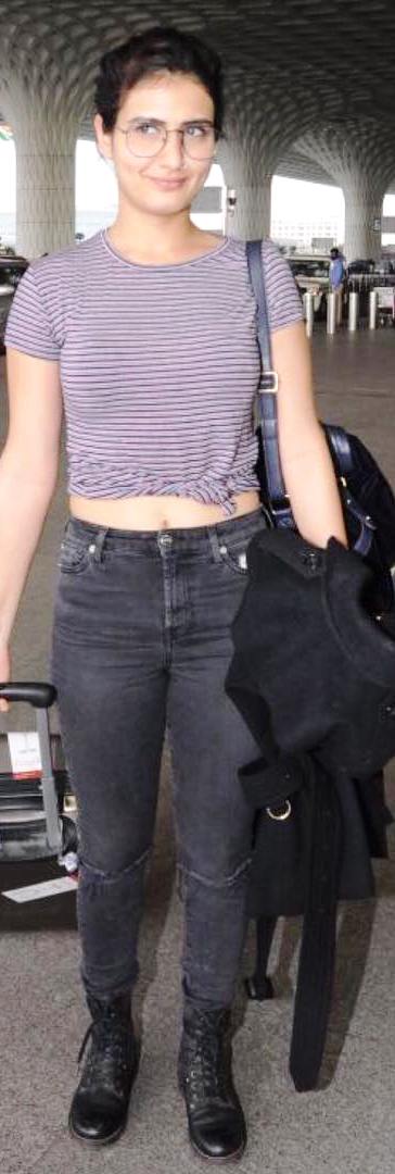 Fatima spent 6 long hours to get rid of the long extensions, sporting her new look in the shoulder length hair. Post makeover, the actress was seen wearing a blue dress, flaunting her new look after her session in a salon. Today Fatima was spotted at the airport in a casual outfit as she dons her new look. Fatima Sana Shaikh,Fatima Sana Shaikh dangal,actress Fatima Sana Shaikh,Thugs of Hindostan,fatima sana shaikh thugs of hindostan