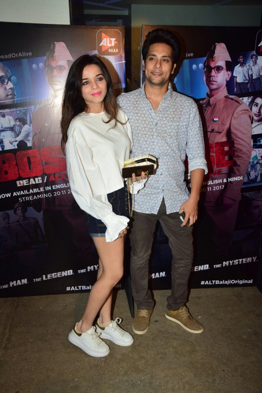 Manraj Singh with his friend at special screening of ALTBalaji's Bose: Dead/Alive. Jhanvi,Boney Kapoor,ALTBalaji Romil,Manraj Singh,Rajeev Siddhartha,Karishma Sharma,Gizele Thakral,Rahul dev,Mughda Godhse