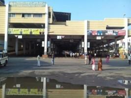 Karnataka Bandh Disrupts Normal Life In Bangalore,Karnataka Bandh,Mekedatu dam,Cauvery River,Karnataka Bandh against Tamil Nadu government,Vatal Nagaraj,Karnataka bandh 18 April,Autos strike,bangalore bandh,shutdown karnataka
