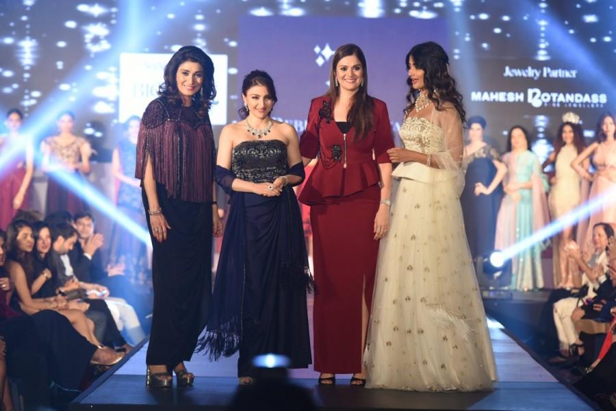 Soha said in a statement: "The event is to promote awareness about women's health in all the stages of their lives, especially at the time of delivery, to reduce the mortality rates among women and to address other gynaecological concerns." Pooja Hegde,actress Pooja Hegde,Rebecca Dewan fashion event,Rebecca Dewan,Pooja Hegde catwalks for a cause,Soha Ali Khan