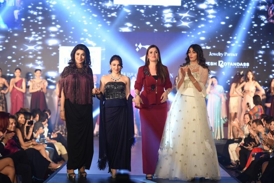 The designer's autumn-winter 2017 collection of gowns, dresses and Indo-Western creations in peaches and black are designed with the festive season in mind. Pooja Hegde,actress Pooja Hegde,Rebecca Dewan fashion event,Rebecca Dewan,Pooja Hegde catwalks for a cause,Soha Ali Khan