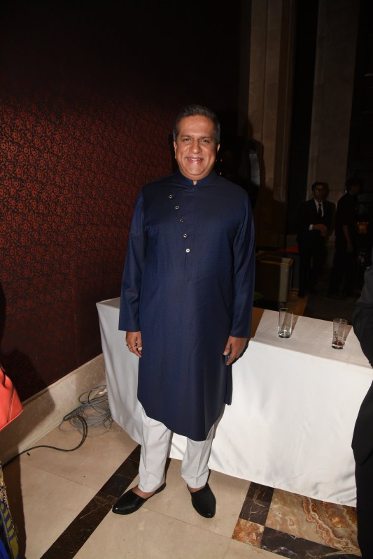 Darshan Jariwala walks for Rebecca Dewan. Poonam Dhillon,Nisha Jamwal,Sheeba,Rebecca Dewan