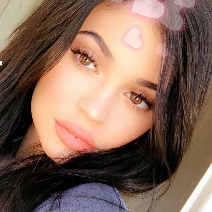 Reality TV star Kylie Jenner hid her "baby bump" in new images related to a cosmetics line. Kylie jenner pregnant,kylie jenner baby bump,kylie jenner travis scott baby,kylie jenner baby shower,kylie jenner instagram,kylie jenner pregnancy photos,kylie jenner baby bump photo,kylie jenner cosmetics,kylie cosmetics