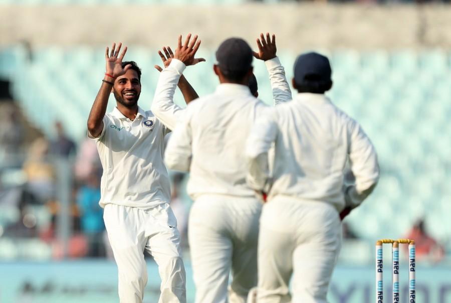 Kohli was circumspect with Lakmal, who took his wicket in the first innings, initially before hitting the same bowler for a six to bring up his ton, and equal Gavaskar's feat of 11 Test centuries as skipper. The right-hander was given out lbw when he was batting on 72 off a Lakmal delivery but he asked for a review which showed bat first. At the other end, Ravichandran Ashwin (7), Wriddhiman Saha (5) and Bhuvneshwar Kumar (8) could not add much to the total. India vs Sri Lanka,India vs Sri Lanka 1st Test,Bhuvneshwar Kumar,Virat Kohli