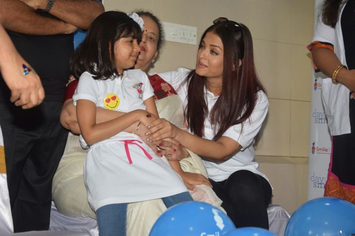 Aishwarya Rai celebrates father Krishnaraj Rai's birth anniversary with daughter Aaradhya Bachchan. Aishwarya Rai Bachchan,Aishwarya Rai Bachchan father anniversary,aishwarya rai blasts media,Aishwarya Rai broke down in tears,Aishwarya Rai cries,Aishwarya Rai Bachchan blasts media and cries,aishwarya rai video,krishnaraj rai passed away,late krishnaraj