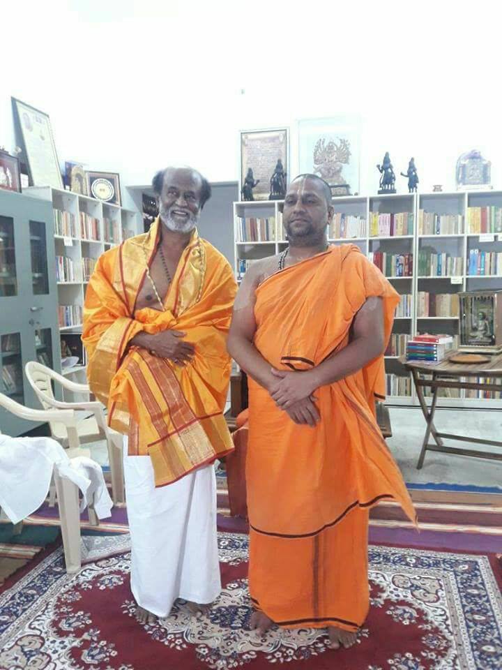 Thalaivar Rajinikanth at Mantralayam Temple. Rajinikanth,Superstar Rajinikanth,Rajinikanth visits Mantralayam,Rajinikanth visits Mantralayam temple,Mantralayam temple,Rajinikanth at Mantralayam temple,2.0,2point0