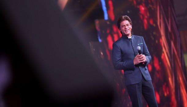 The King of Romance Shah Rukh Khan making the audience fall in love with him with his charming smile at the inaugural of IFFI 2017.